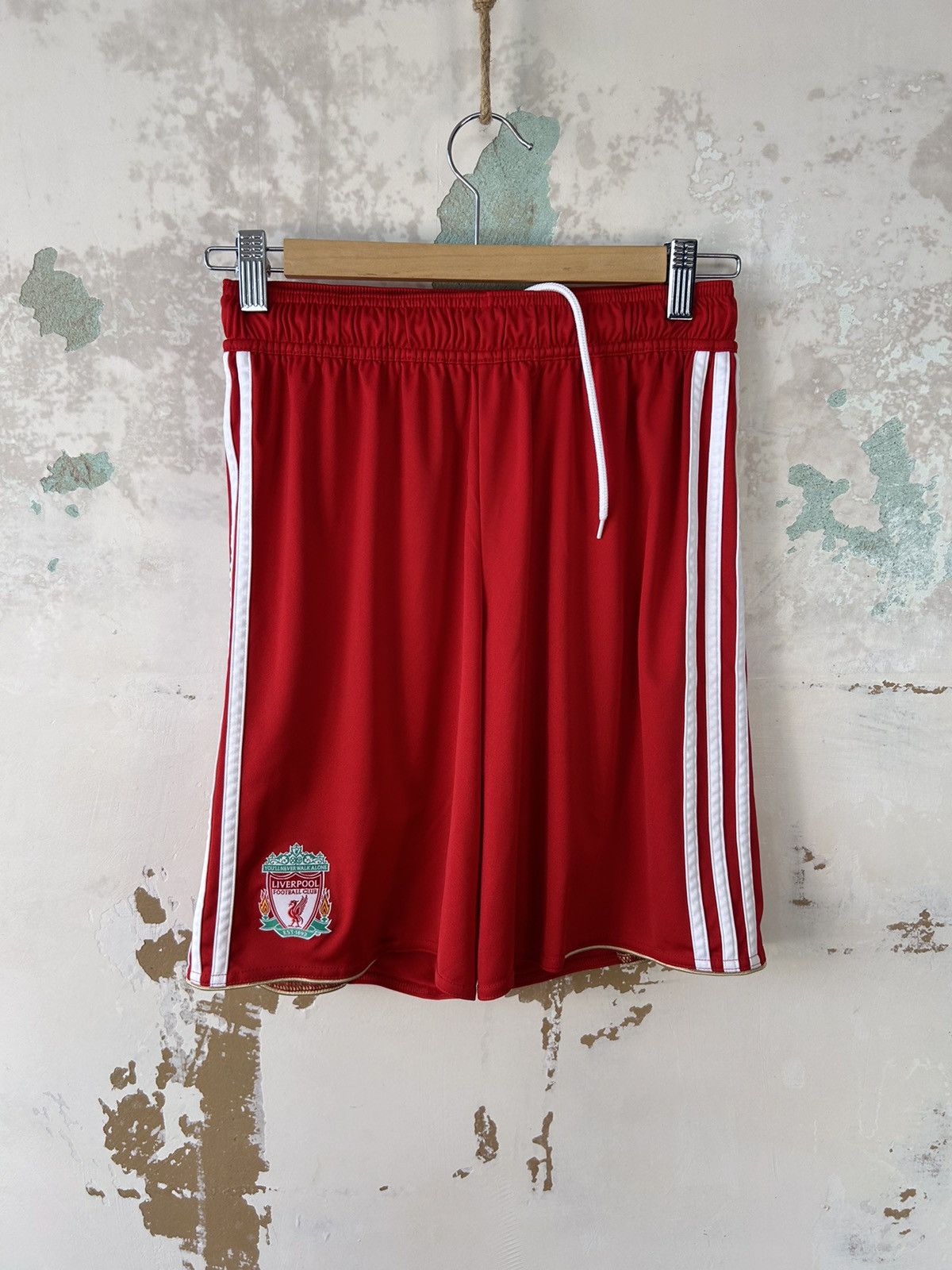Adidas ADIDAS FC LIVERPOOL SOCCER SHORTS Size US 30 / EU 46 - 1 Thumbnail