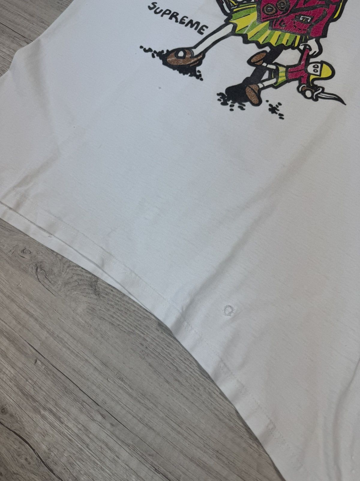 Supreme Supreme suzie switchblade t-shirt ss19 white skateboard tee Size US L / EU 52-54 / 3 - 3 Thumbnail