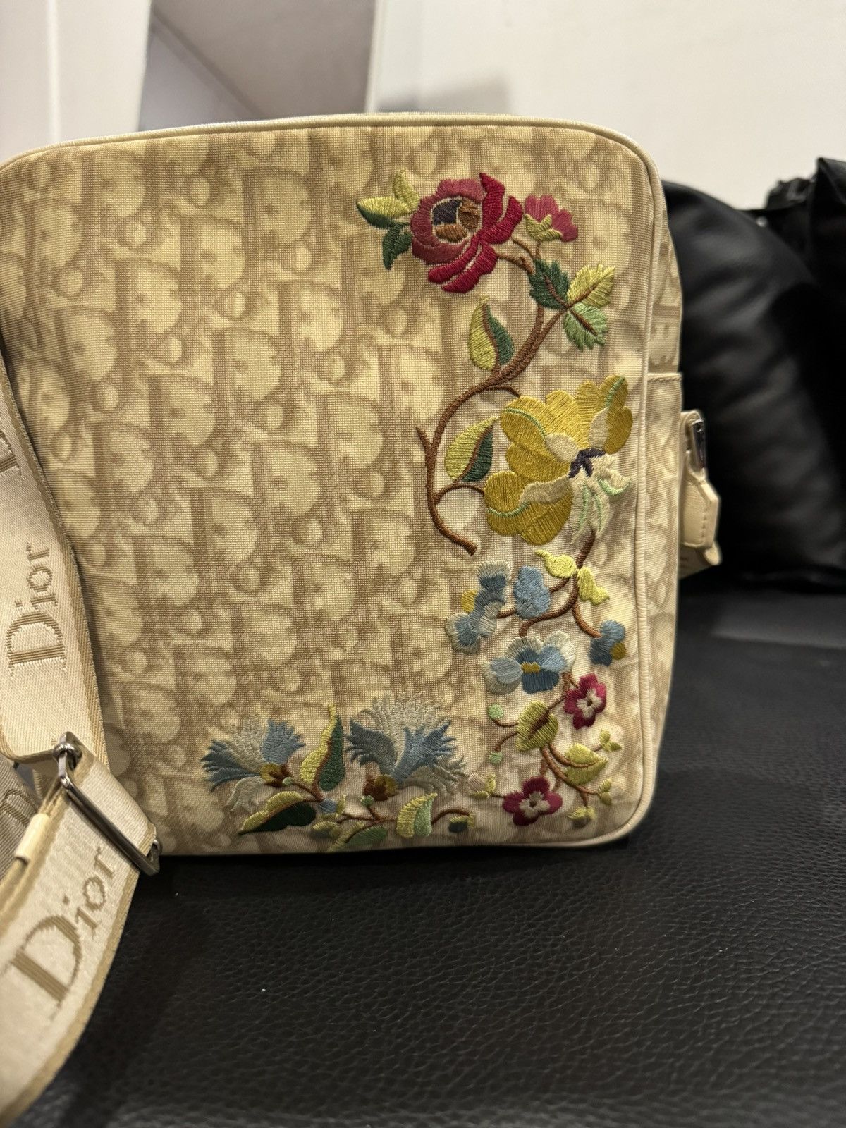 Dior Dior Vintage Beige Flower Trotter Oblique Monogram (2004) Size ONE SIZE - 3 Thumbnail