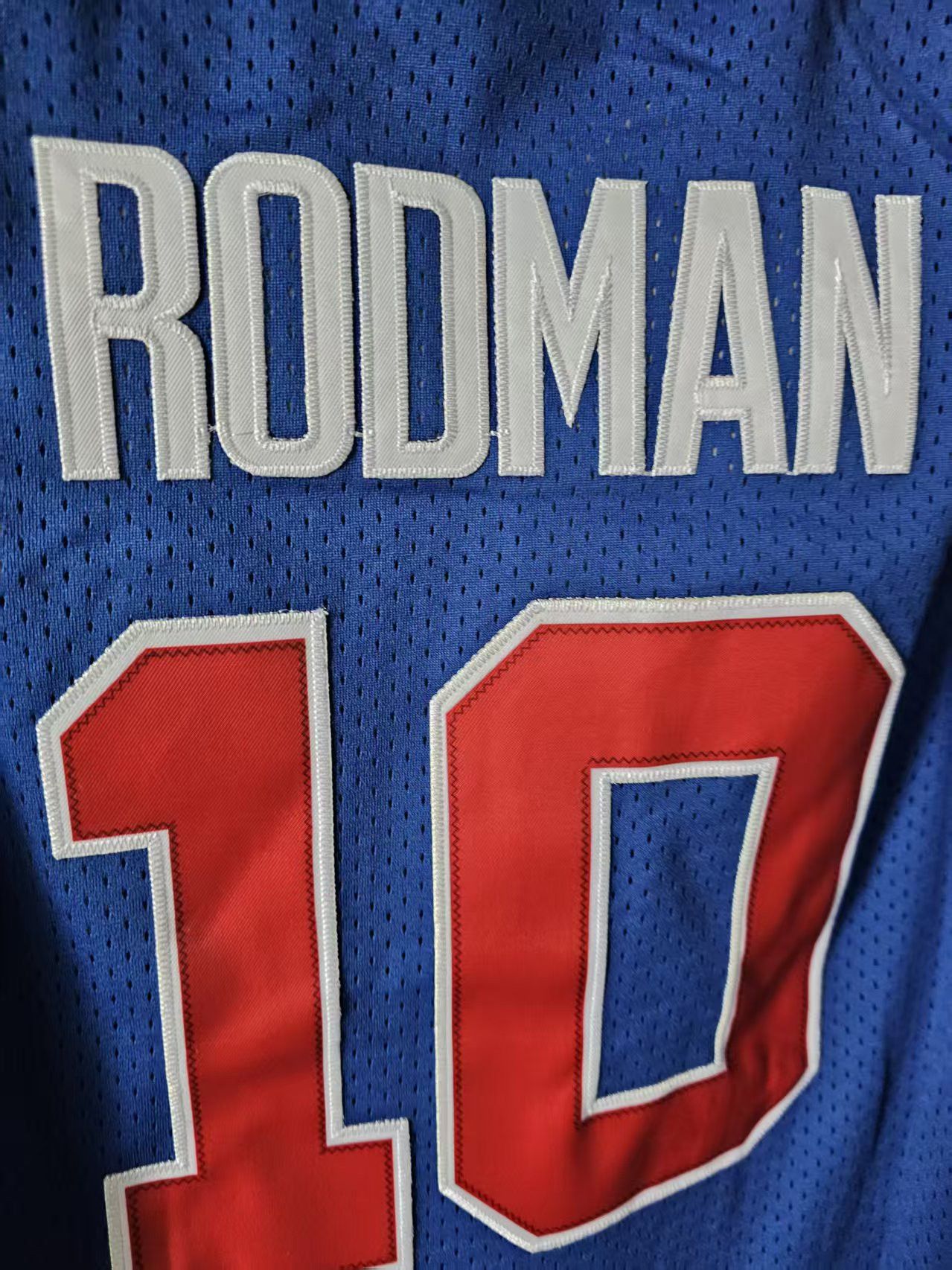NBA Detroit Pistons 10 Dennis Rodman Jersey Size US S / EU 44-46 / 1 - 5 Thumbnail