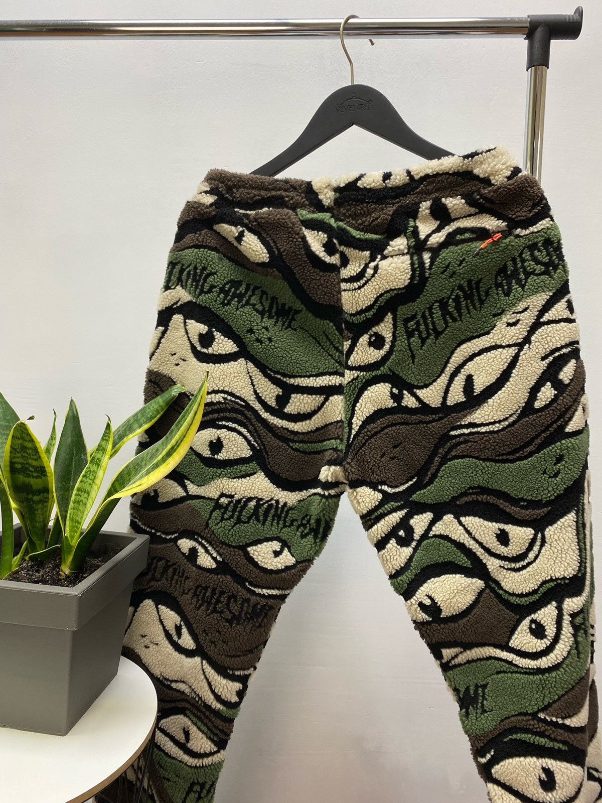 Adidas × Fucking Awesome Adidas x Fucking Awesome Sherpa Camouflage Pants M Size US 32 / EU 48 - 13 Thumbnail