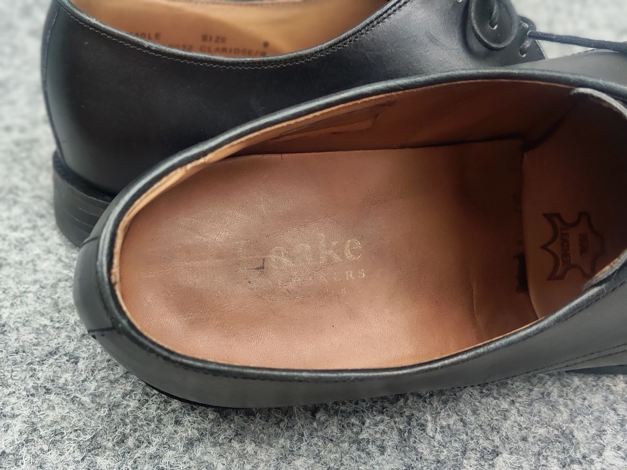 Loake Loake gable black Goodyear men's leather derby Lace up shoes Size US 10 / EU 43 - 16 Thumbnail