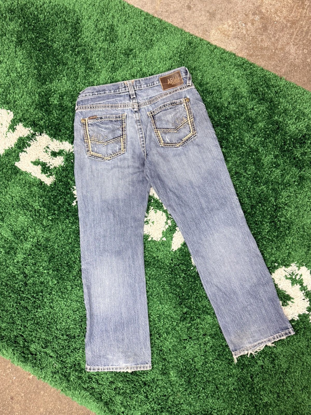 Ariat Ariat Straight Leg Contrast Stitch Denim Jeans 33 x 30 Size US 33 - 1 Thumbnail
