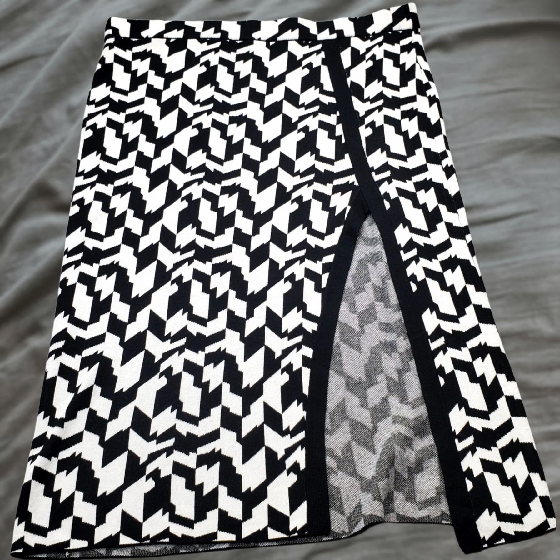 Vintage Future Collective Midi Wrap Skirt Womens 2X Geometric Knitted Slit Pull On Size 40" / US 18 - 1 Thumbnail