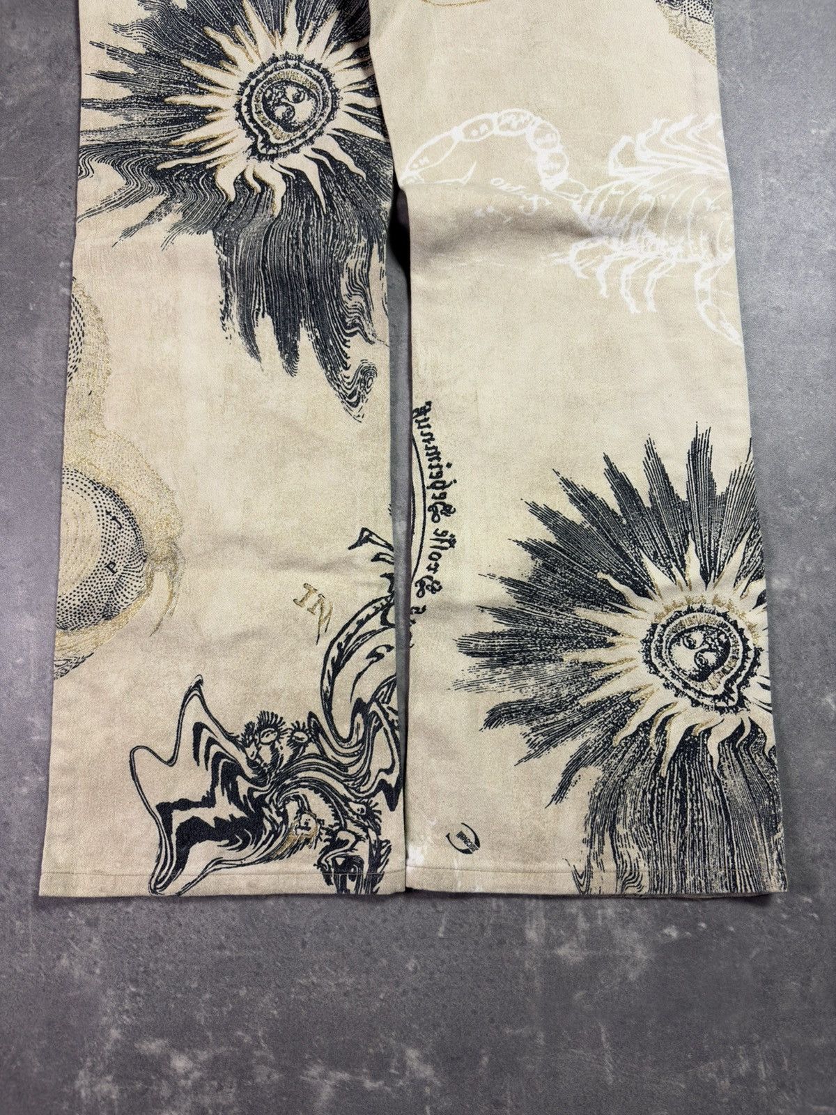 Just Cavalli AW03 Just Cavalli Astrology Zodiac Printed Denim Jeans 28 Size US 28 / EU 44 - 18 Thumbnail