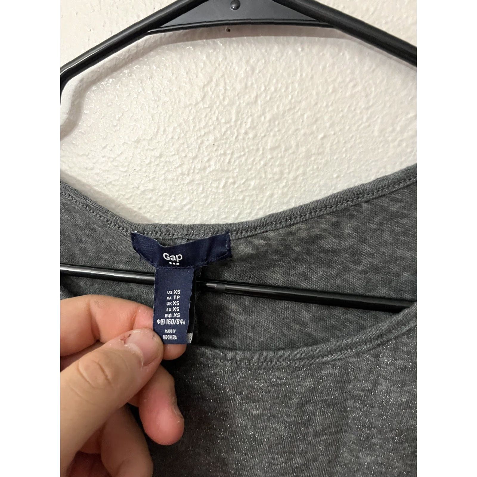 Gap Womens Gap Round Neck Gray Long Sleeve T-Shirt XS Solid Shirt Womens Gap Cotton Blend T-Shirt Regular Size XS Gray Womens Mens? Size XS / US 0-2 / IT 36-38 - 3 Thumbnail