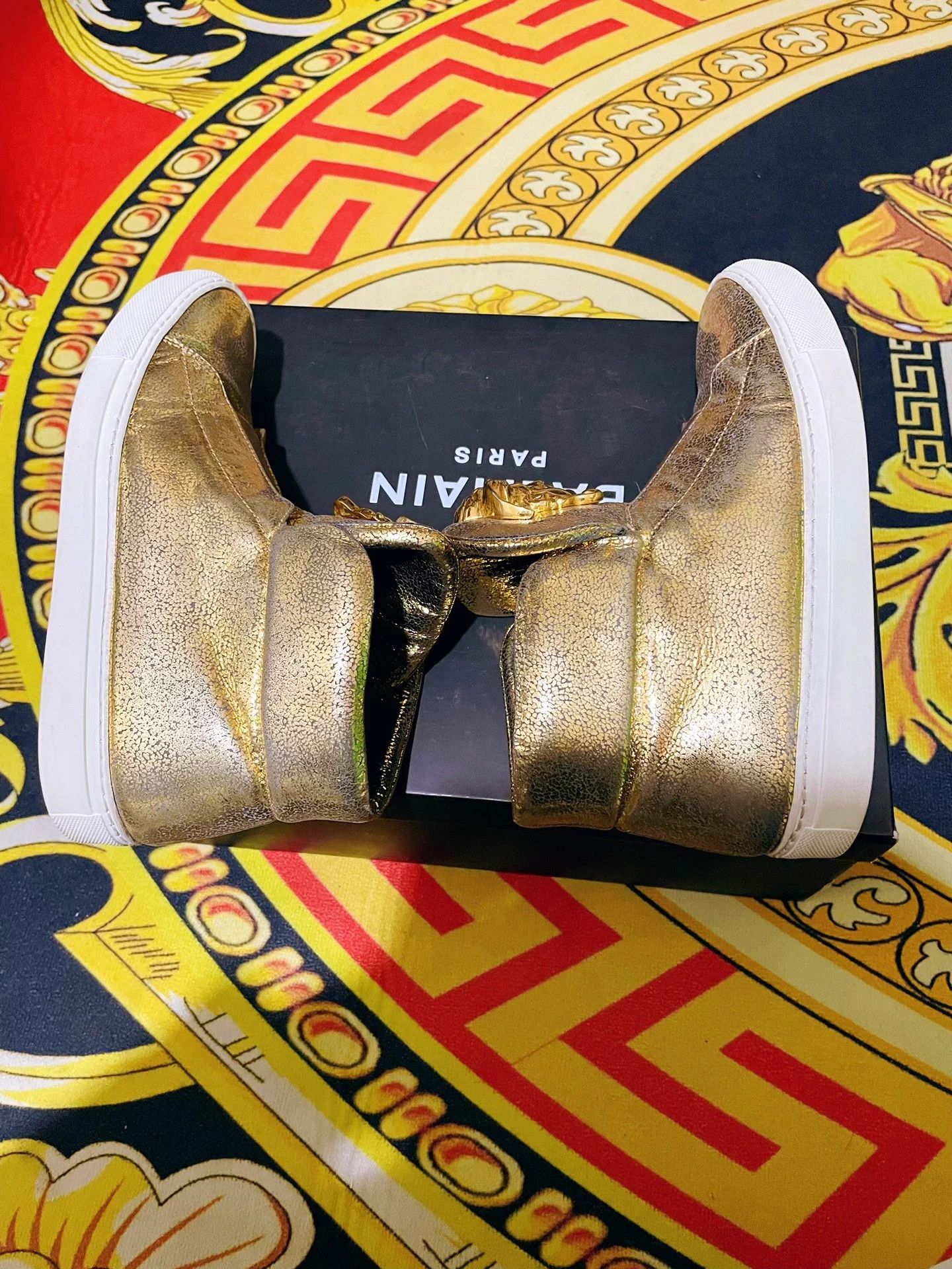Versace Versace Gold Cracked Kangaroo Leather Hi-Top Sneakers 40 Size US 7 / EU 40 - 6 Thumbnail