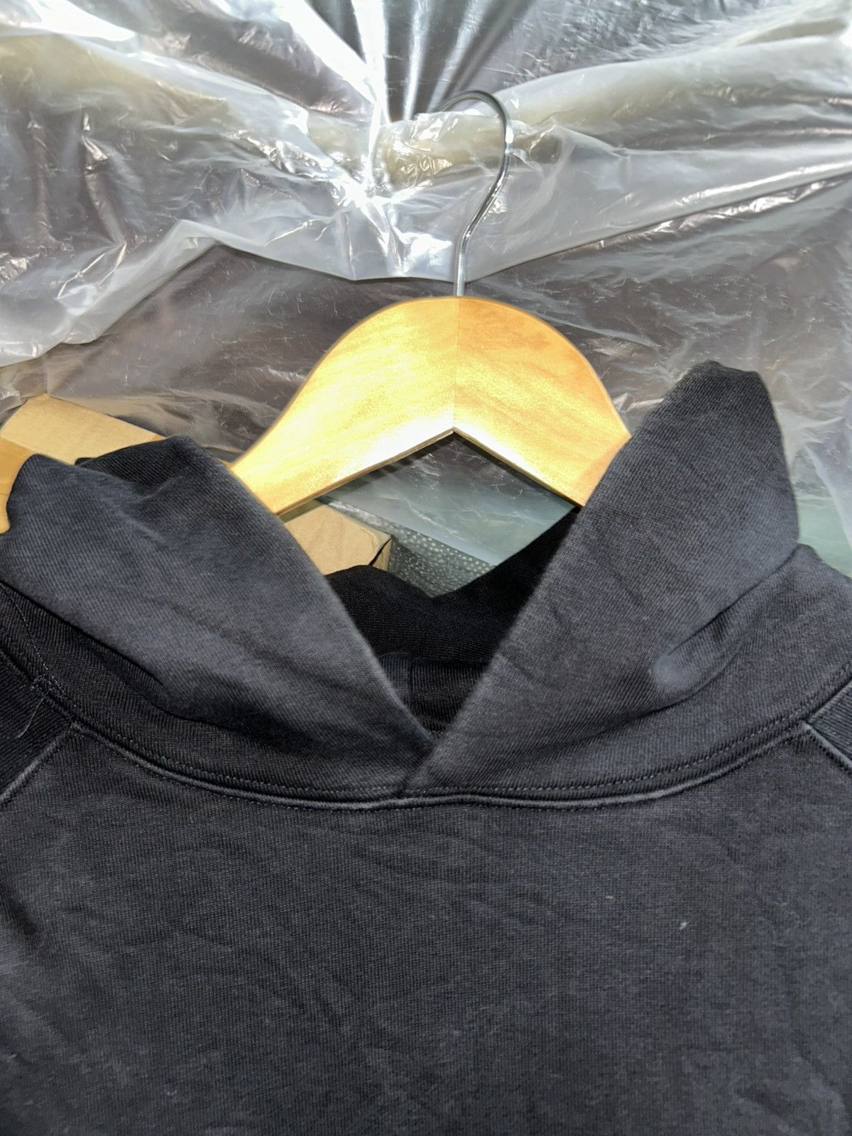 Fear of God Essentials Oversized Big Spell Logo Black Pullover Hoodie Size US M / EU 48-50 / 2 - 11 Thumbnail