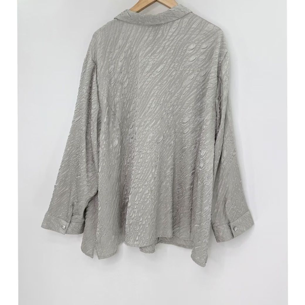 Vintage Maggie Barnes Petite 3XWP Silver Textured Button Front Blouse Shirt NWT Size XXL / US 16-18 / IT 52-54 - 2 Thumbnail