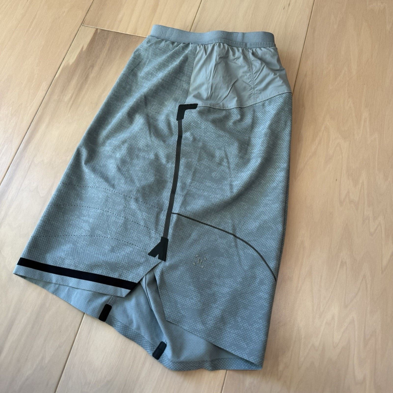 Lululemon Lululemon All Terrain Shorts M Gray Workout Athleisure ABC Size US 29 - 7 Thumbnail