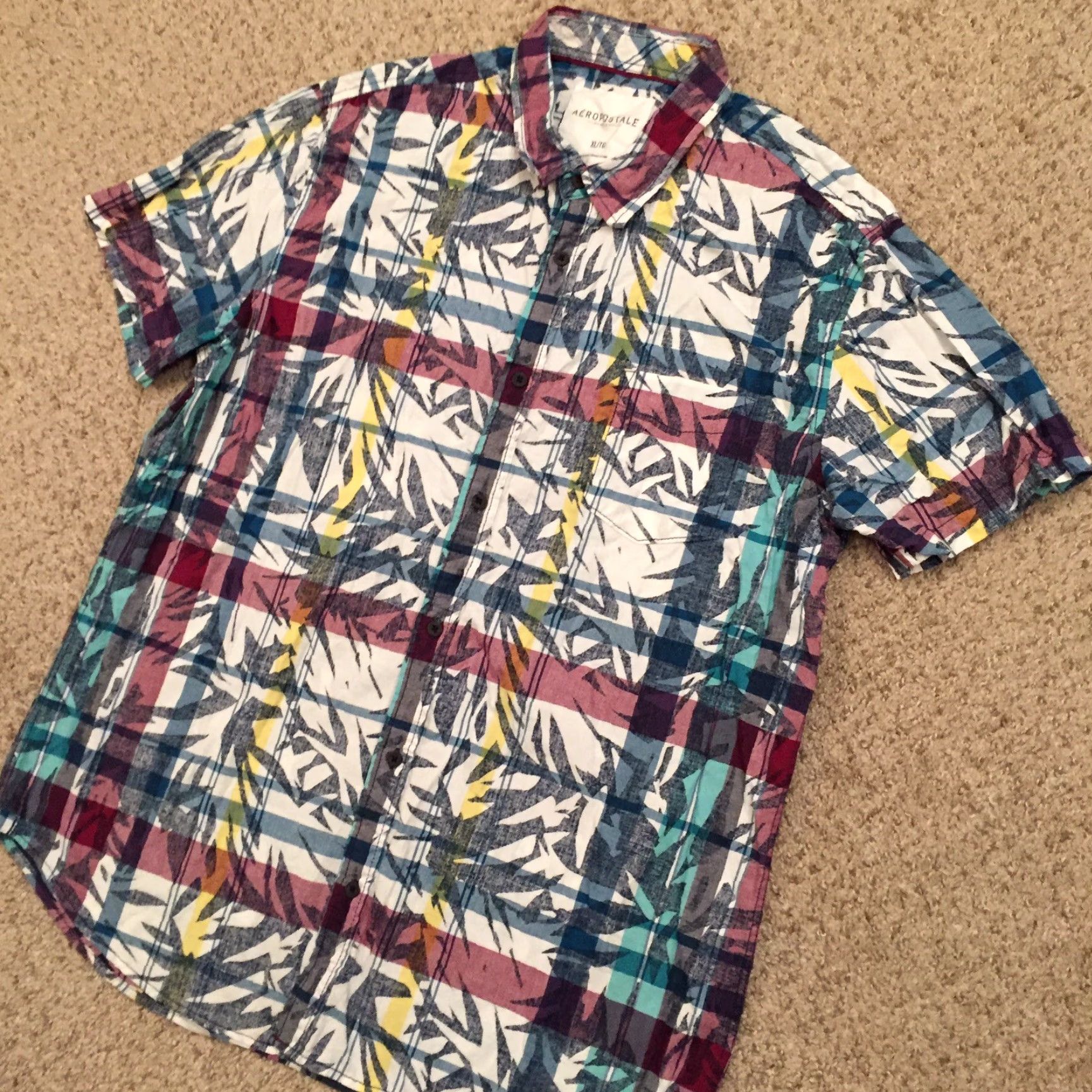 Aeropostale Aeropostale Button-Up Shirt Mens XL Multicolor Floral Short Sleeve Size US XL / EU 56 / 4 - 2 Thumbnail