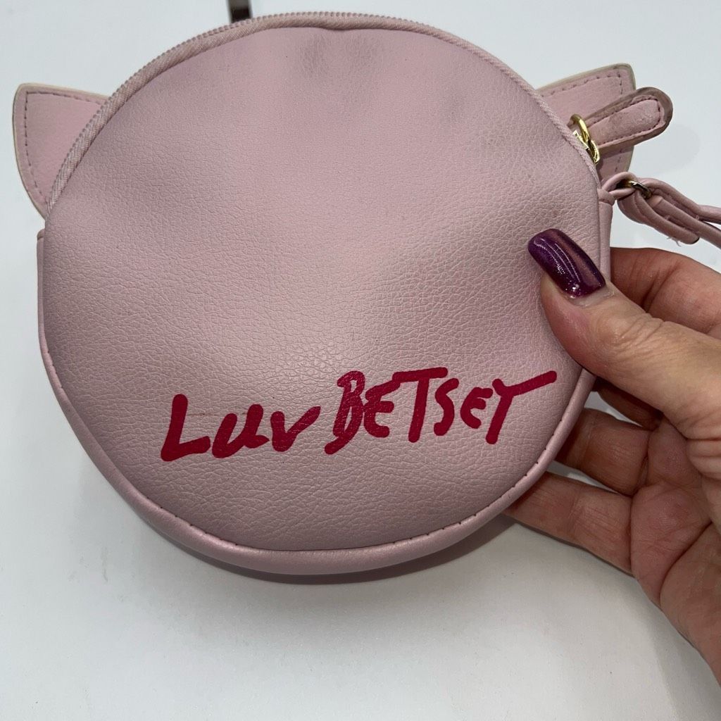 Betsey Johnson Betsey Johnson Luv Betsey Reindeer Wristlet Size ONE SIZE - 4 Thumbnail