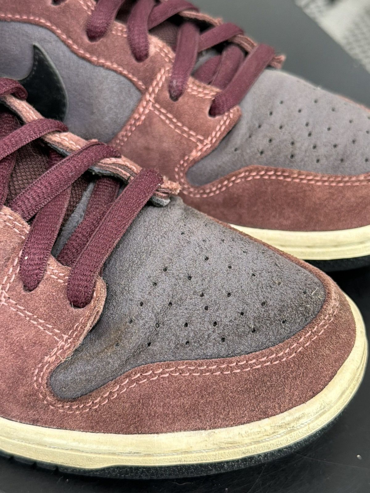 Nike Nike SB Dunk High Deep Burgundy Gridiron Size 9.5 Size US 9.5 / EU 42-43 - 9 Thumbnail
