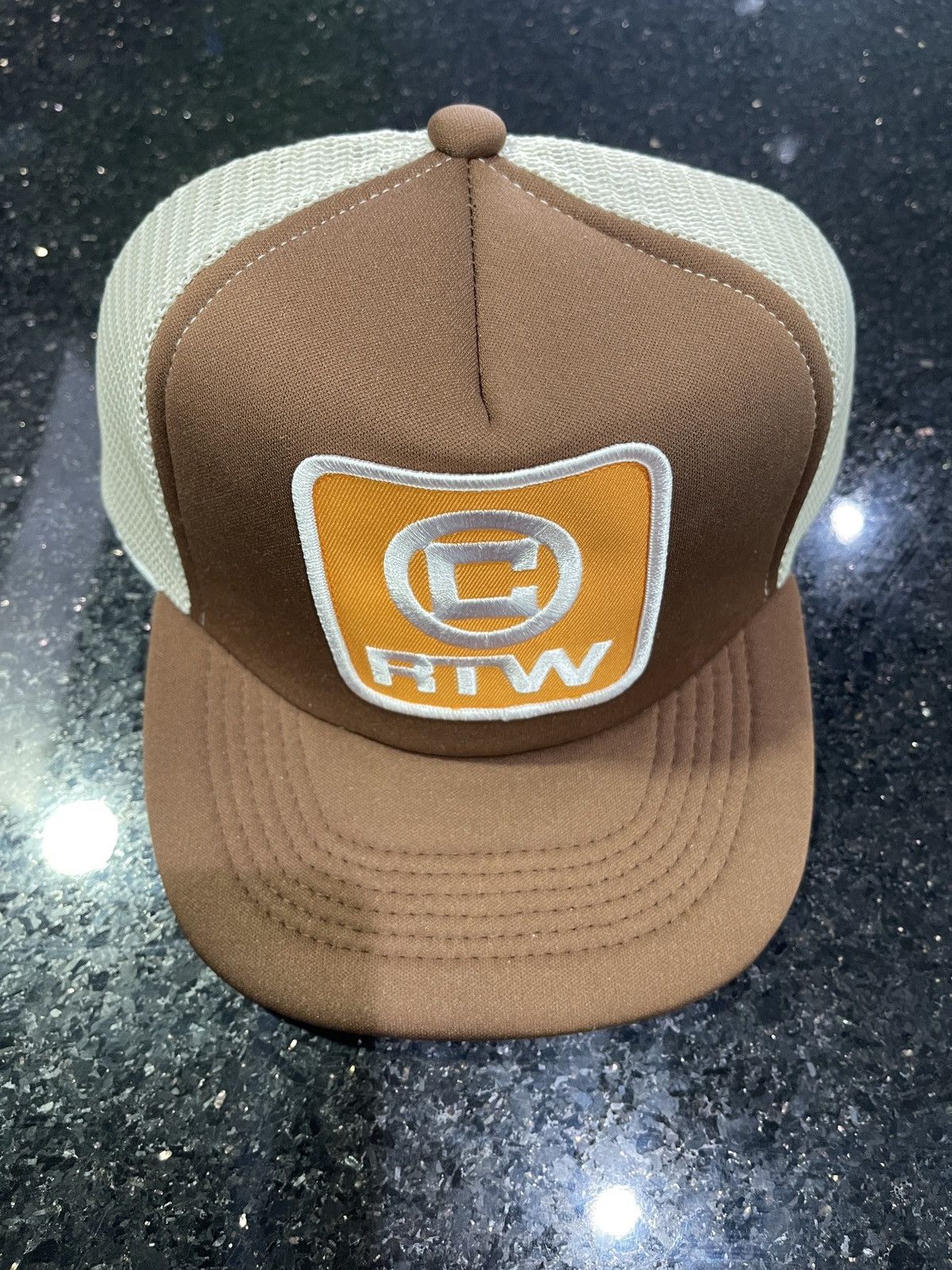 Corteiz brown cap- only worn a few times , still in | Depop