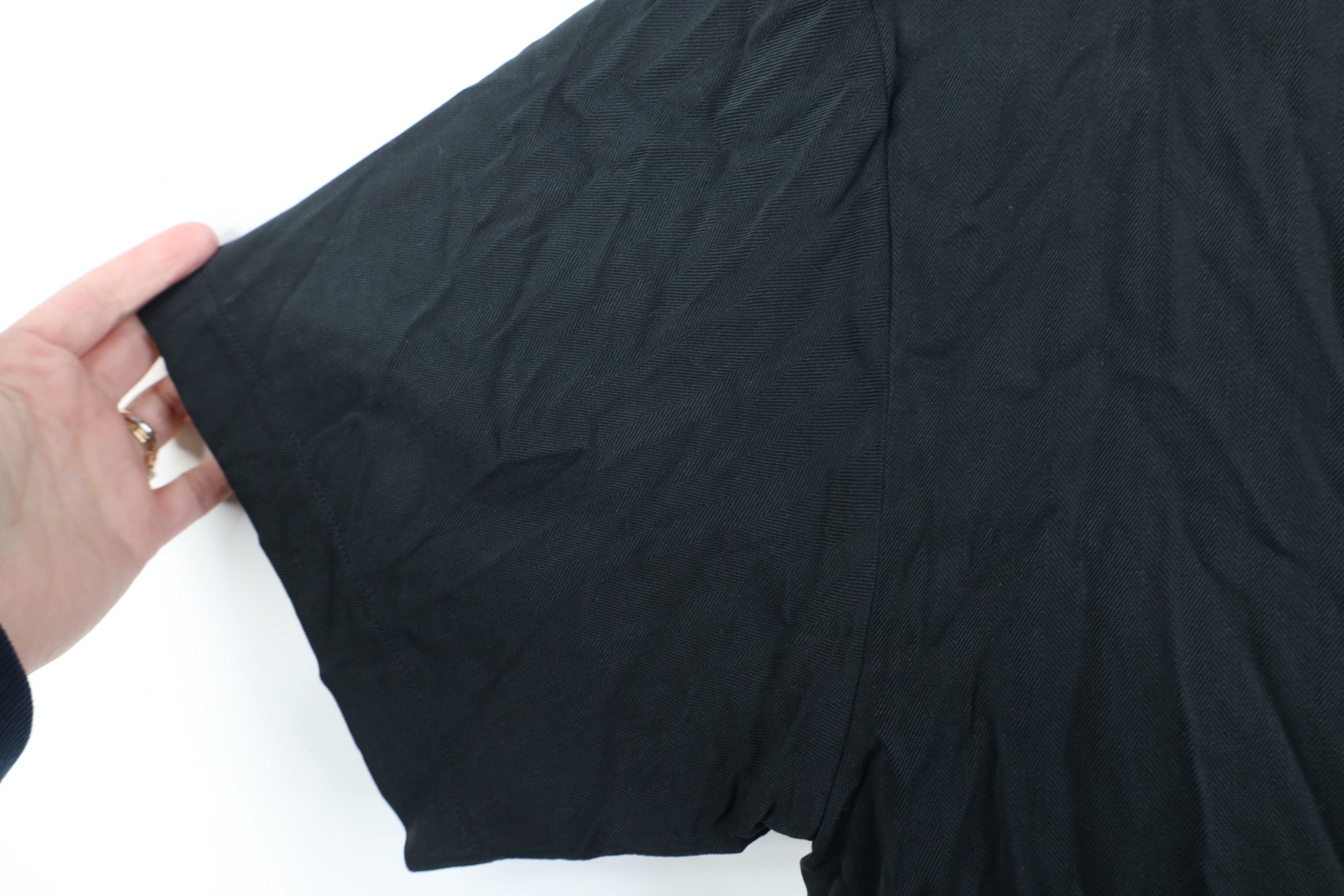 Vintage Vintage 90s Streetwear Faded Silk Looped Collar Button Shirt Size US XL / EU 56 / 4 - 7 Thumbnail