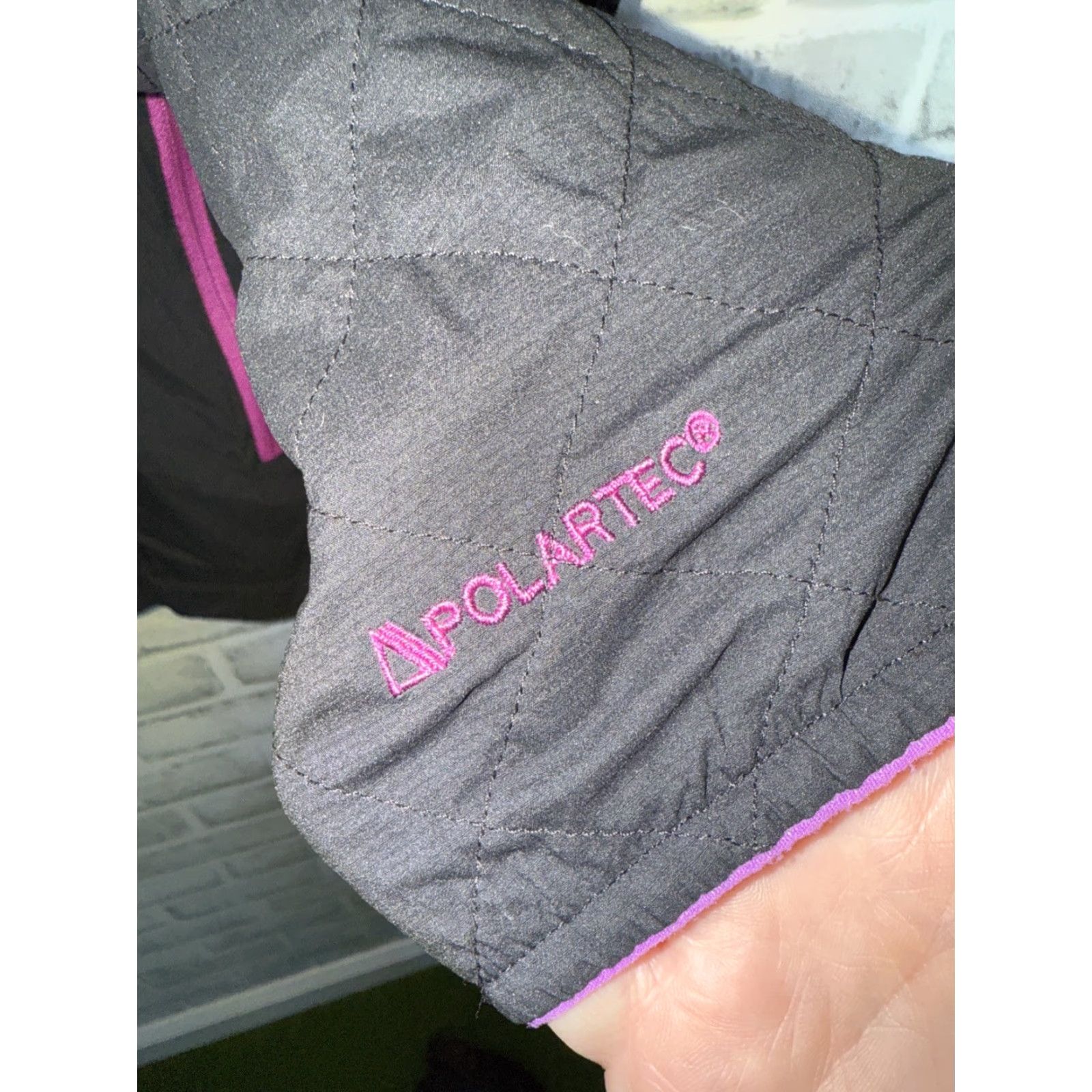 Outdoor Research Outdoor Research Pullover Womens M Black With Purple Fleece Lining Windbreaker Size M / US 6-8 / IT 42-44 - 7 Thumbnail