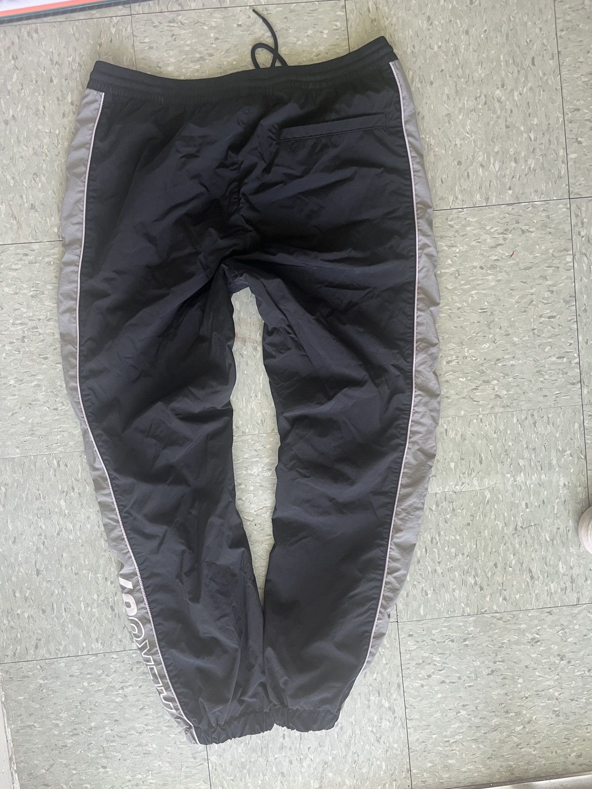 Aeropostale AEROPOSTALE • SWEATPANTS Size US 36 / EU 52 - 2 Thumbnail