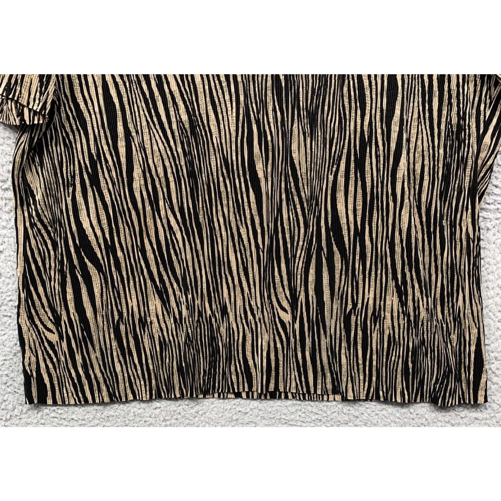 Lee KATHIE LEE Pullover Top Woman's XL Black Tan Textured Soft Stretch Short Sleeve Size XL / US 12-14 / IT 48-50 - 3 Thumbnail