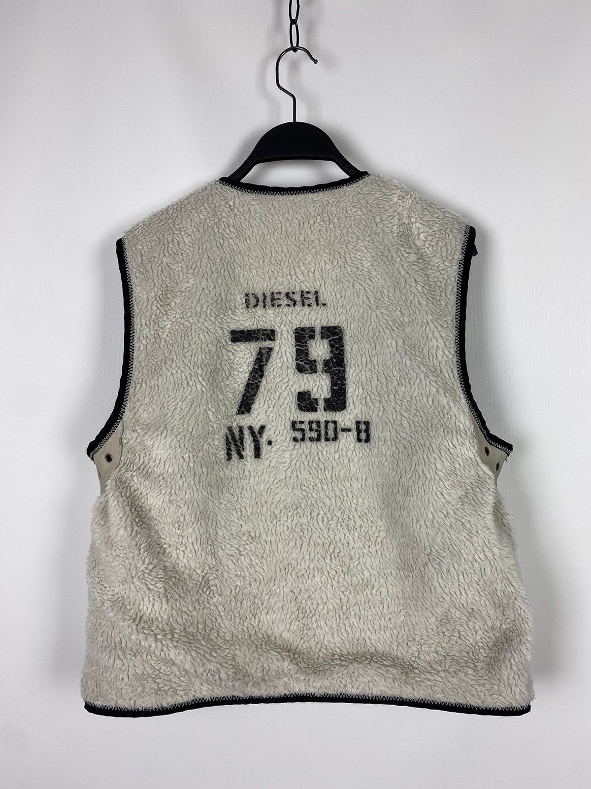 Diesel 1990s Vintage Distressed Diesel Reversible Nylon Sherpa Vest Size US S / EU 44-46 / 1 - 13 Thumbnail