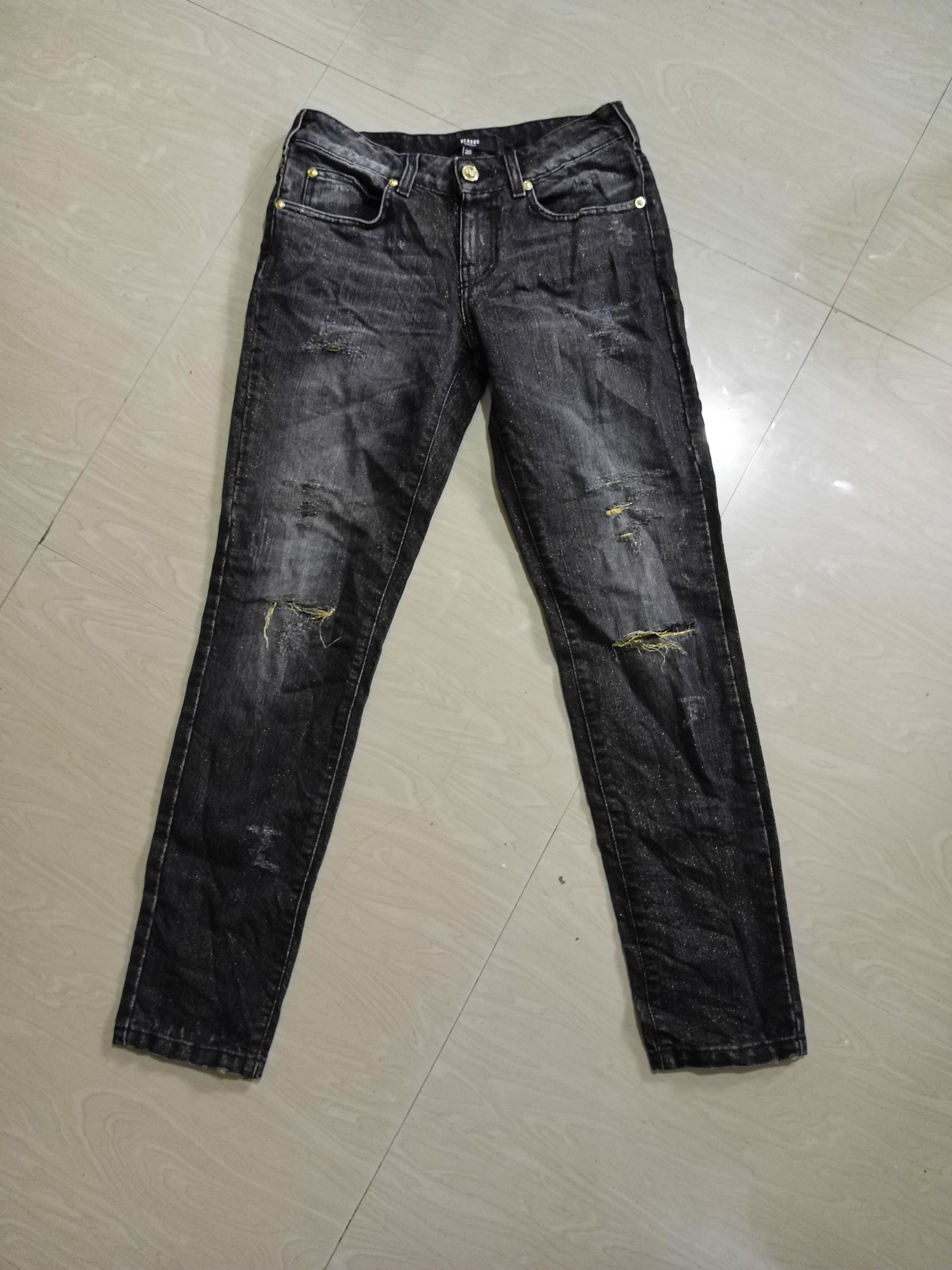 Versace GIANNI VERSUS VERSACE Size 28" / US 6 / IT 42 - 3 Thumbnail
