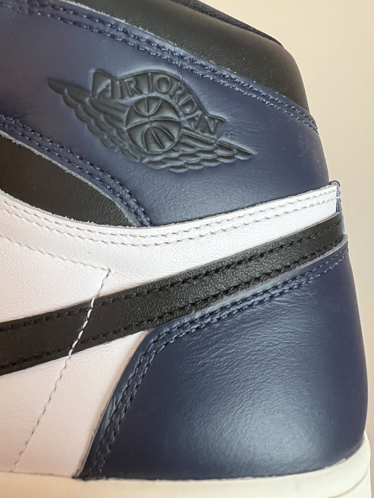 Nike Nike Air Jordan 1 Midnight Navy 10.5US Size US 10.5 / EU 43-44 - 6 Thumbnail