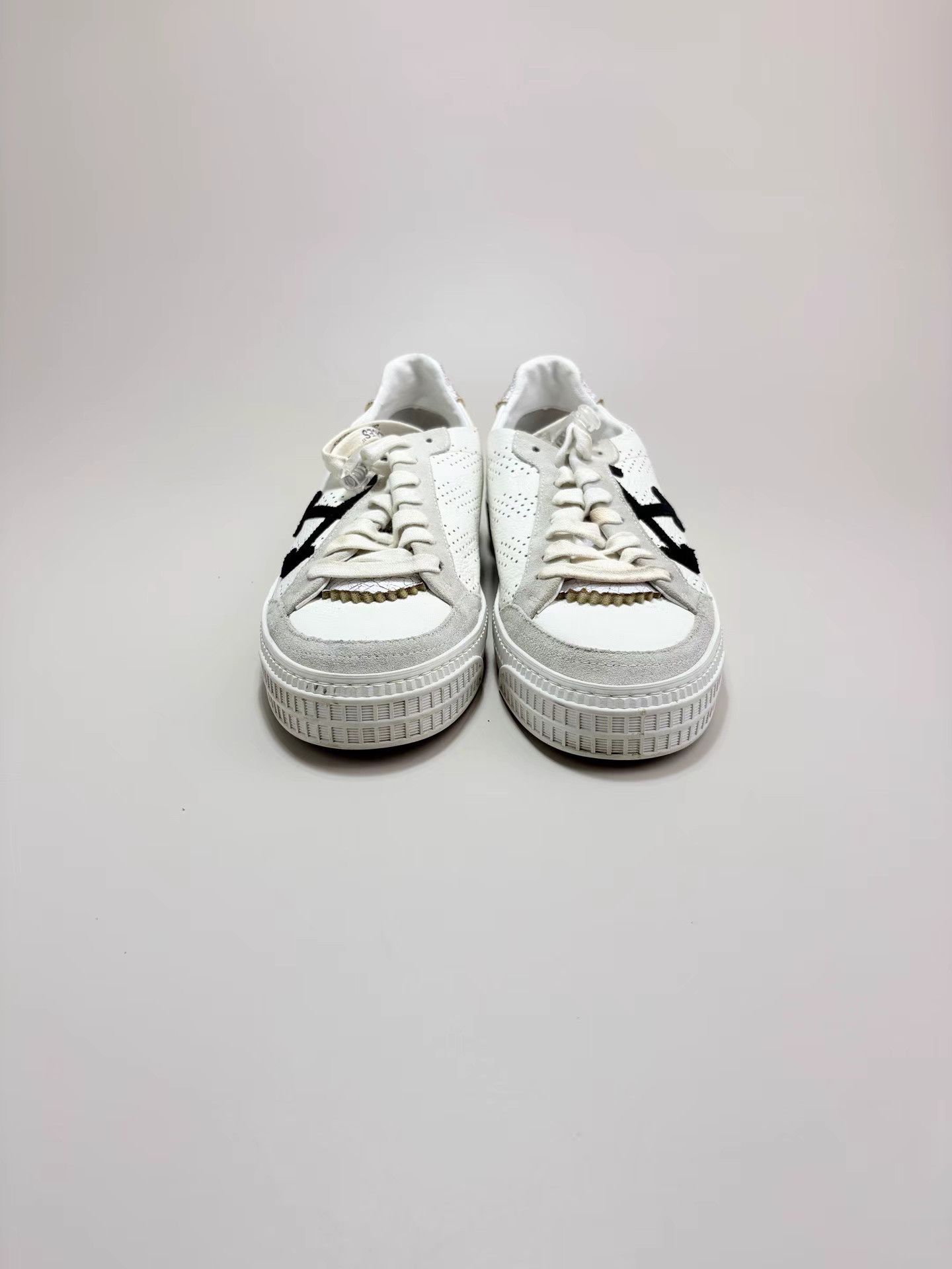 Off-White OFF-WHITE Arrow White Sneakers K1 Size US 6 / EU 39 - 2 Thumbnail