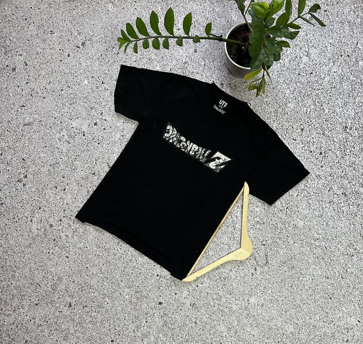 Anime × Japanese Brand × Uniqlo Uniqlo Dragon Ball Z Japanese brand T-Shirt Y2K Hype Size US M / EU 48-50 / 2 - 1 Thumbnail