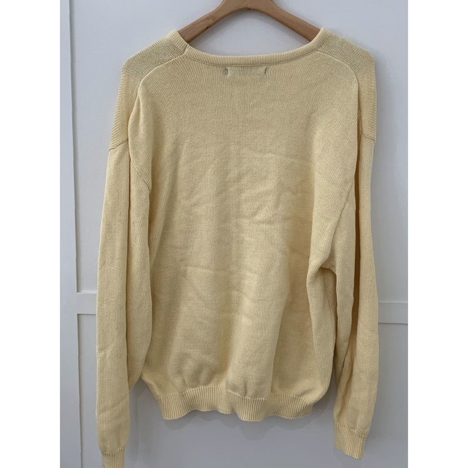 Brooks Brothers VINTAGE Brooks Brothers Mens Long Sleeve V-Neck Sweater Yellow Size Large Classic Preppy Size US L / EU 52-54 / 3 - 2 Thumbnail