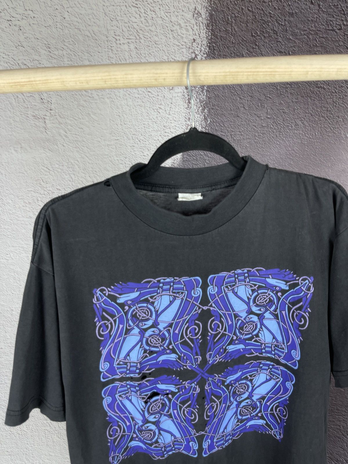Band Tees Vintage 90s used distressed ornament print band tee shirt Size US M / EU 48-50 / 2 - 4 Thumbnail
