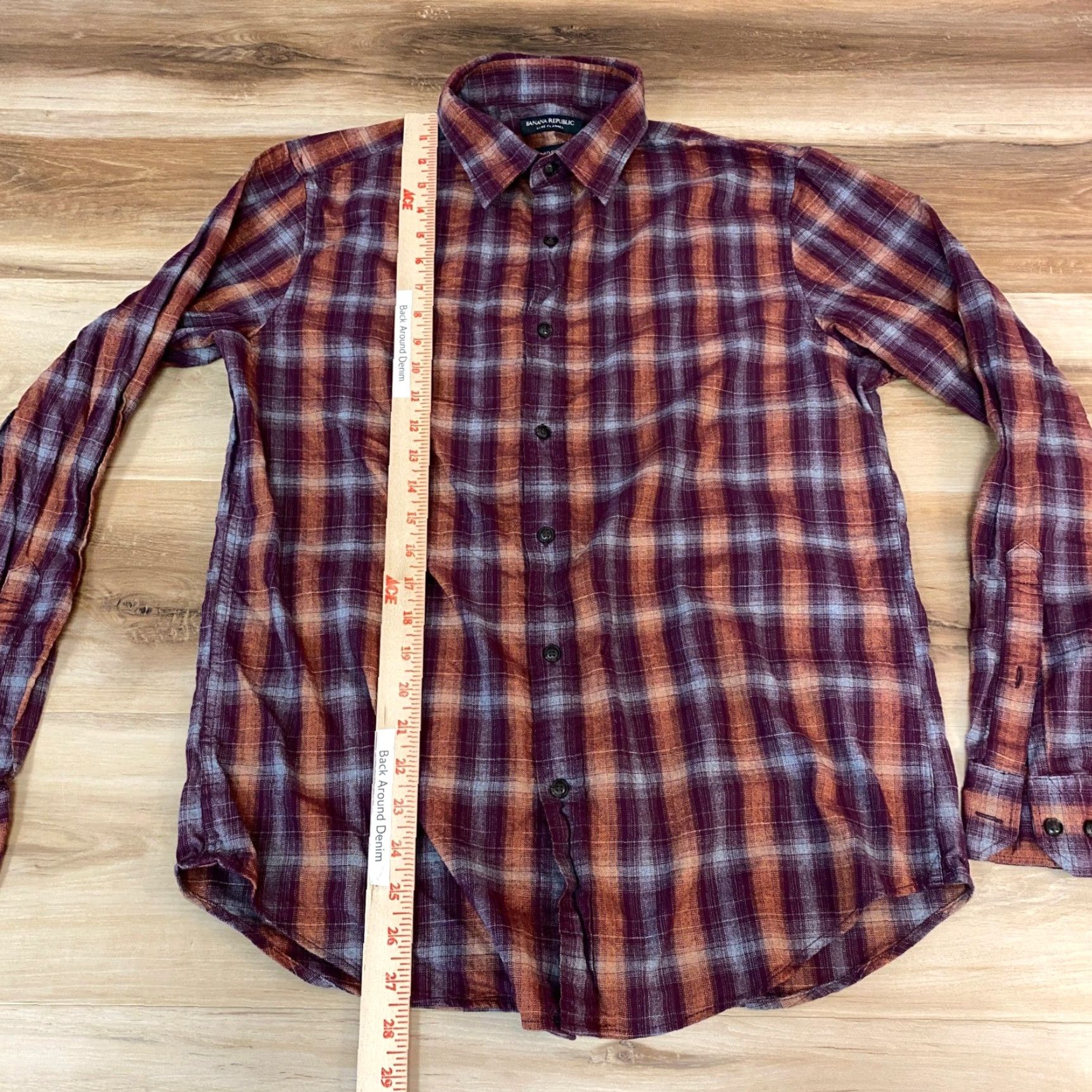 Banana Republic Banana Republic Camden Fit Luxe Flannel Button-Down Shirt M Plaid Purple Long Sleeve Men’s Button Up Casual Workwear - note: ensure no extra spaces? Size US M / EU 48-50 / 2 - 5 Thumbnail
