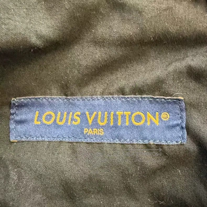 Louis Vuitton Louis Vuitton 24 New Embossed Dark Embossed Full Logo Jean Size US 40 / EU 56 - 4 Thumbnail