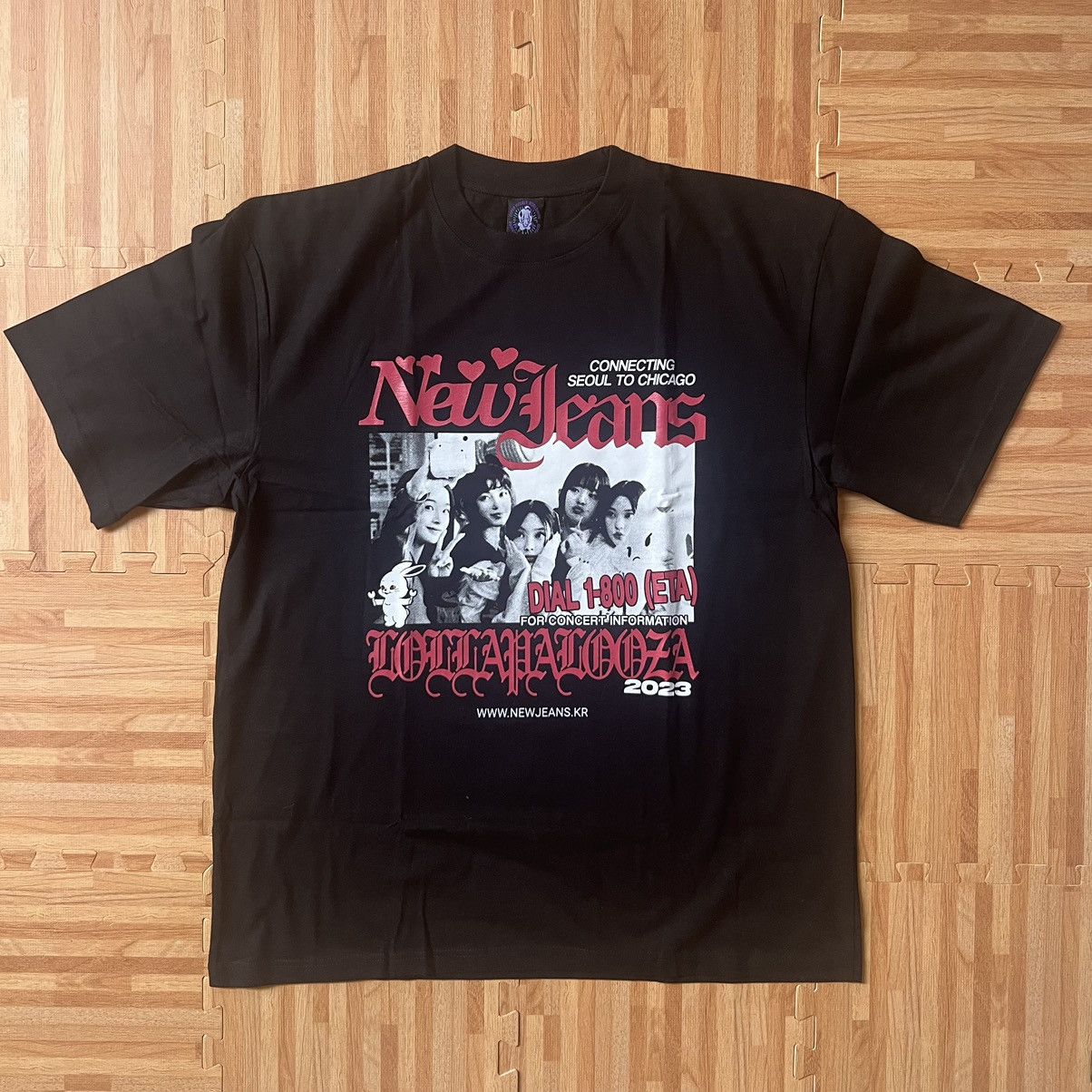 Band Tees 🐰Bunnies🐰 Nwjns lollapaloozaa x newjeans girl group kpop Size US XL / EU 56 / 4 - 1 Thumbnail