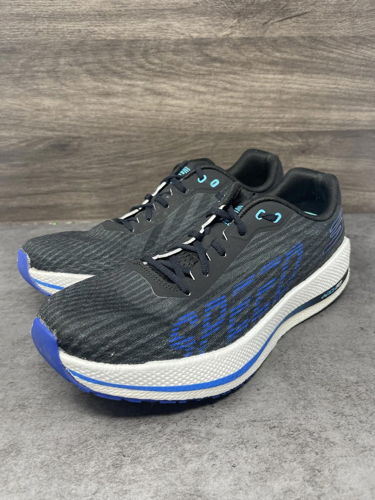 SKECHERS Skechers GO Run Arch Fit Razor 4 Shoes Mens Size 11 Black Size US 11 / EU 44 - 2 Thumbnail
