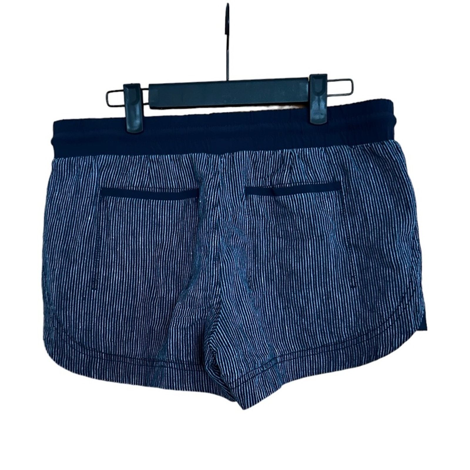 Athleta ATHLETA BALI BEACHSIDE LINEN SHORTS Size 27" / US 4 / IT 40 - 2 Thumbnail