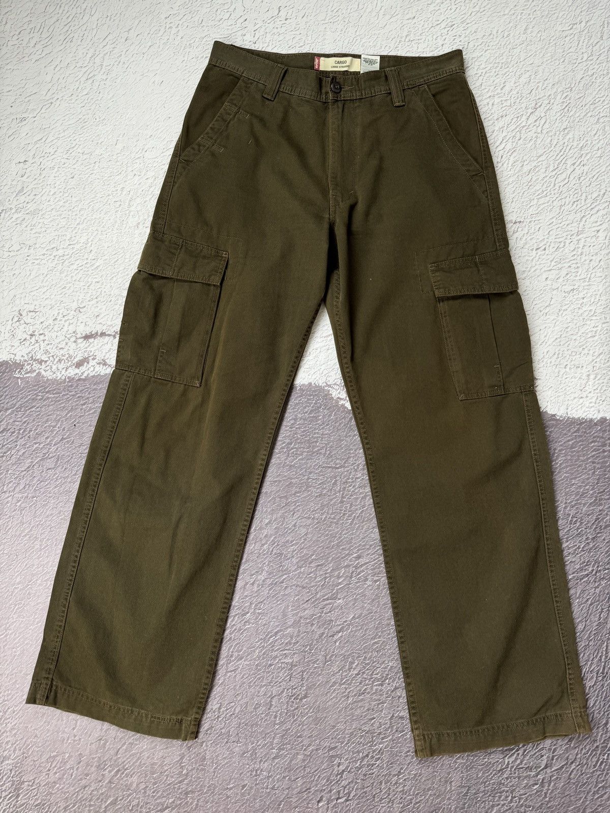 Levi's Levi’s vintage Cargo Loose Straight Baggy pants size 34 Size US 34 / EU 50 - 1 Thumbnail