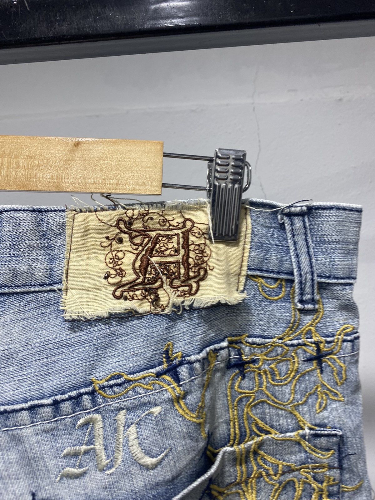 Hysteric Glamour × Japanese Brand × Le Grande Bleu (L.G.B.) ❌FINAL DROP❌ AK Embroidery Jeans Punk Designer Dragon Lgb Size US 34 / EU 50 - 8 Thumbnail