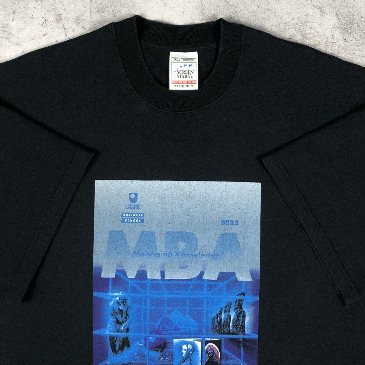 Vintage 90s MBA Managing Knowledge Grid Pyramid Cyber Graphic Tee Size US XL / EU 56 / 4 - 7 Thumbnail