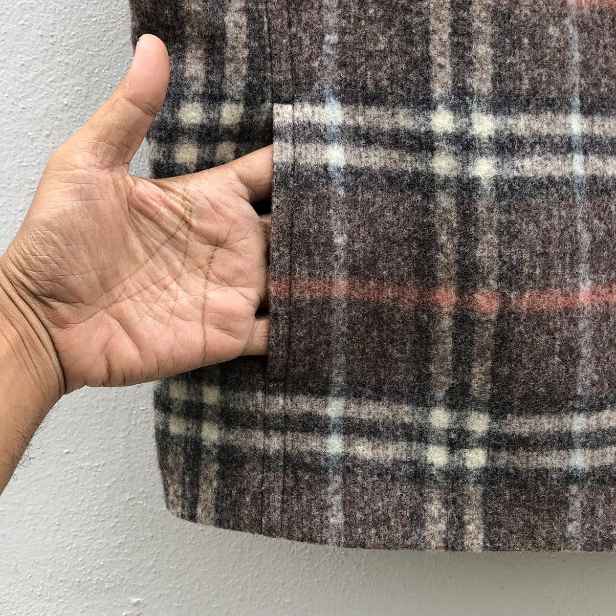 Burberry Burberry London Checked Novacheck Vest Wool Jacket Size M / US 6-8 / IT 42-44 - 11 Thumbnail