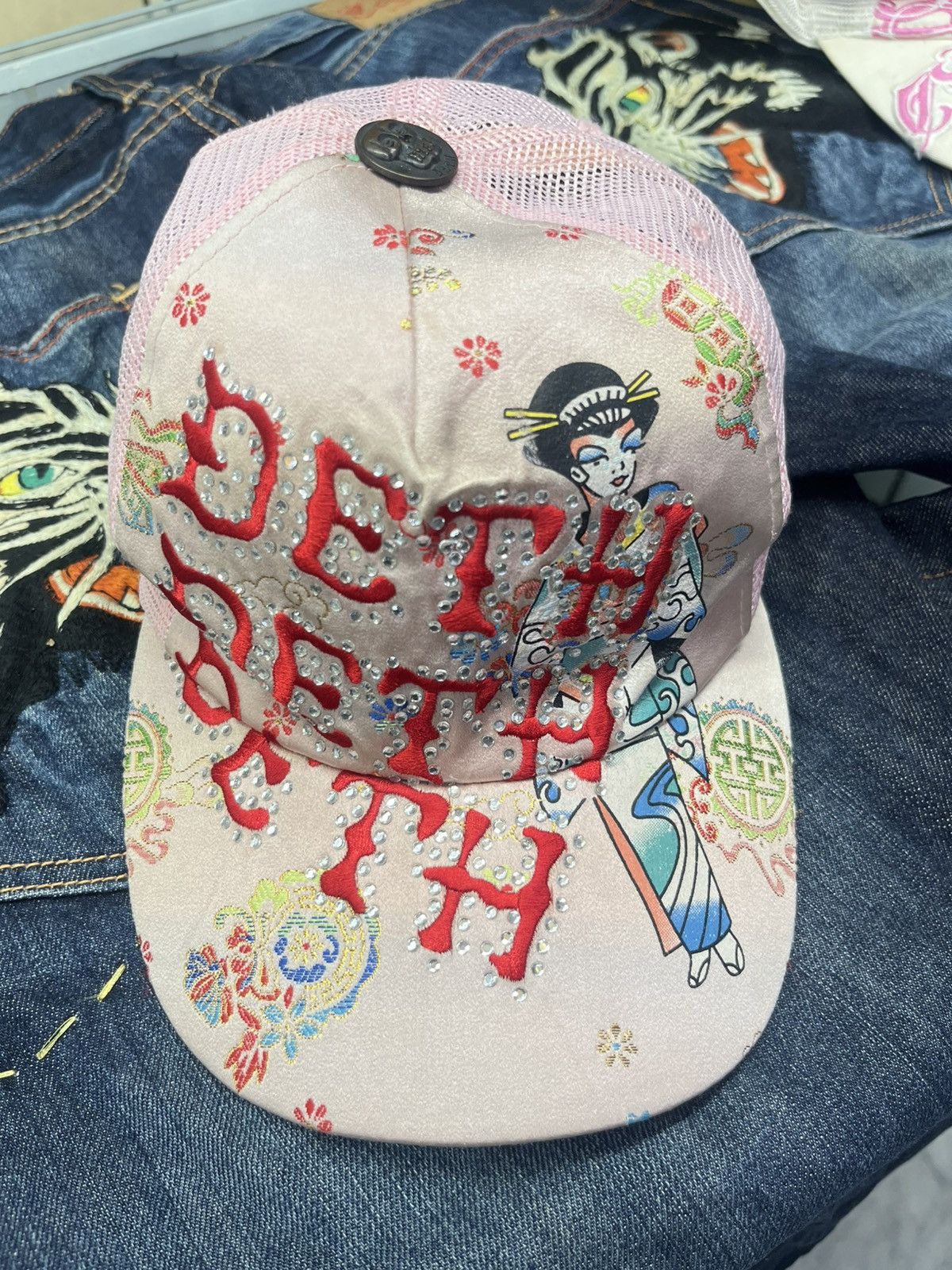 Ed Hardy Vintage Ed Hardy Pink Trucker Cap – Rose Embroidery 