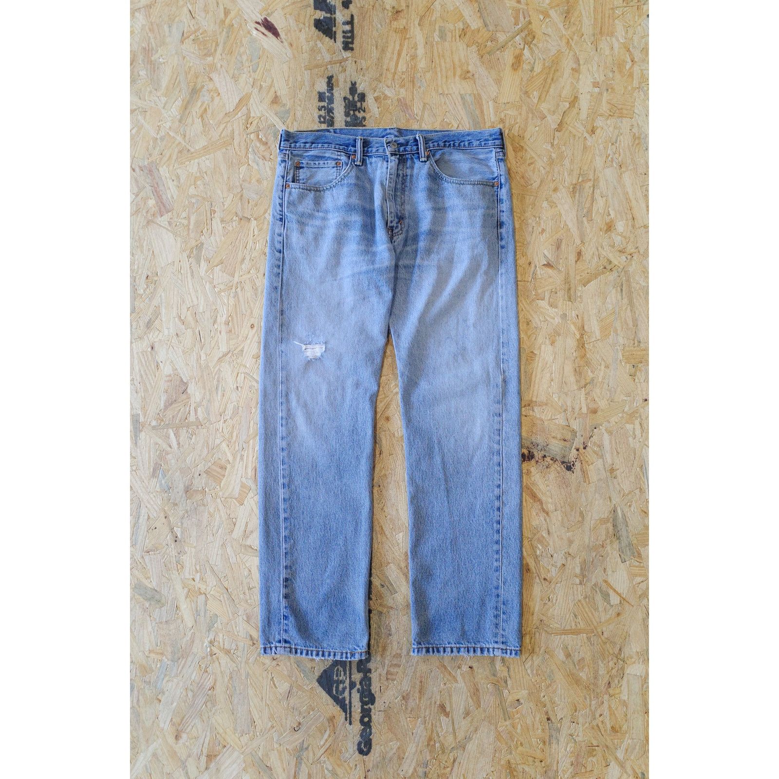 Levi's Levi's Levi Strauss 505 Regular Distressed, Denim - W35 L32 Size US 35 - 1 Thumbnail