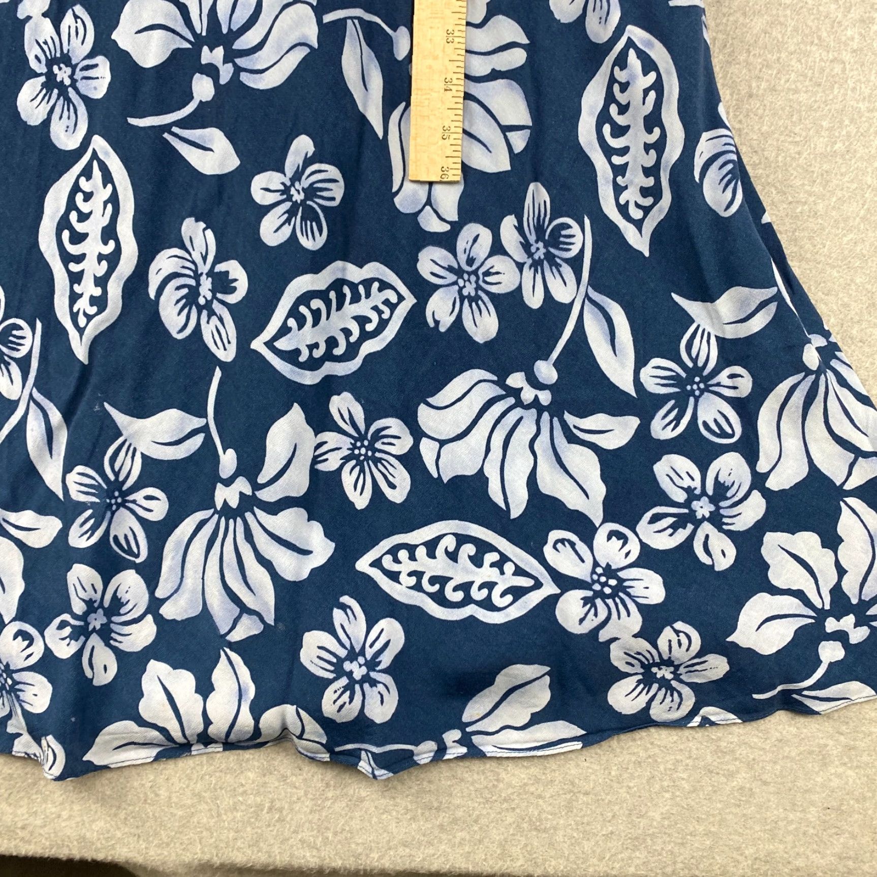 Hilo Hattie VINTAGE Hilo Hattie Hawaiian Dress Womens M Blue Strap Midi Floral Rayon Dress Size M / US 6-8 / IT 42-44 - 7 Thumbnail