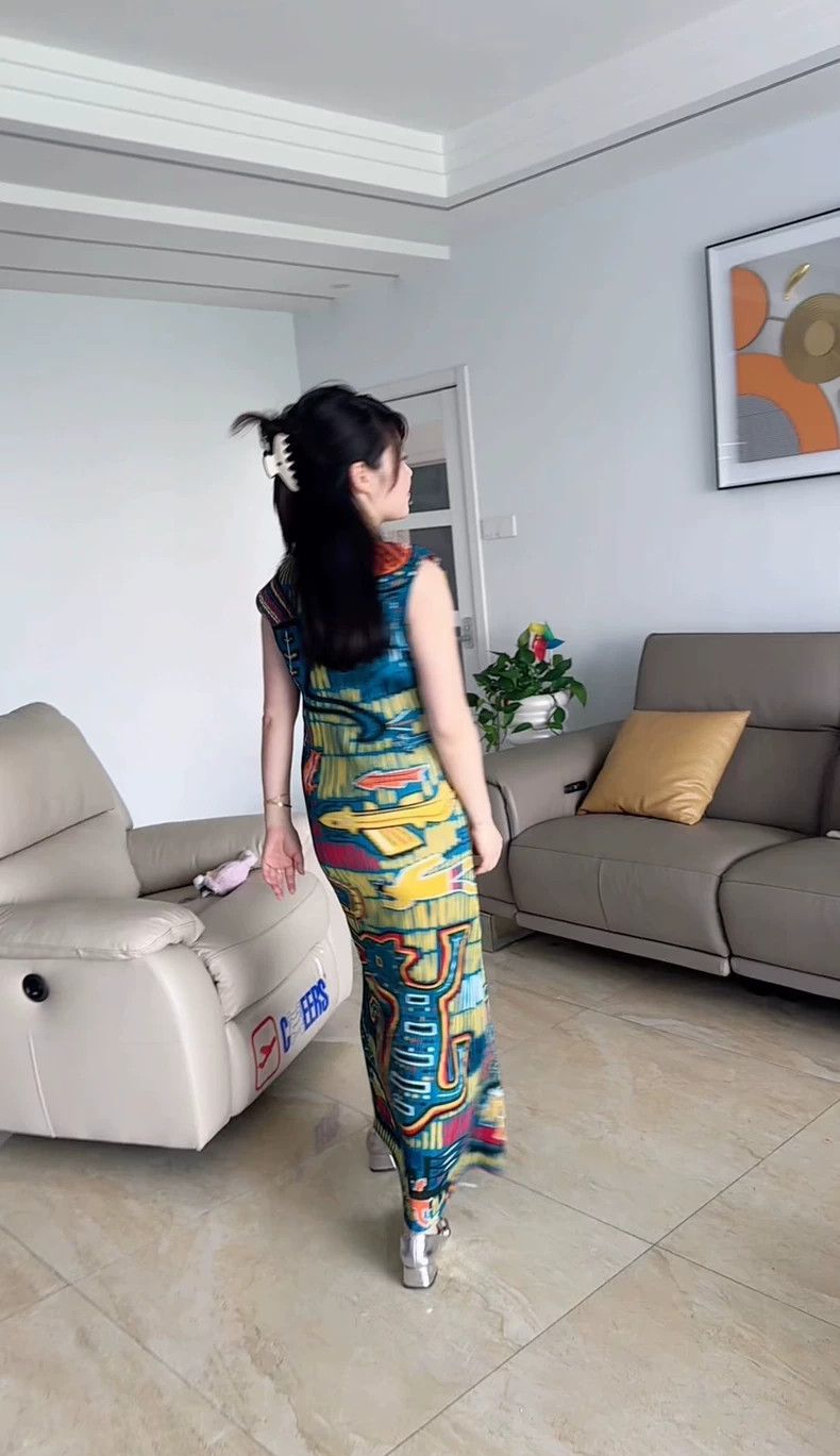 Issey Miyake Issey Miyake size:5 Colorful little monster Chinese dress Size XS / US 0-2 / IT 36-38 - 1 Thumbnail
