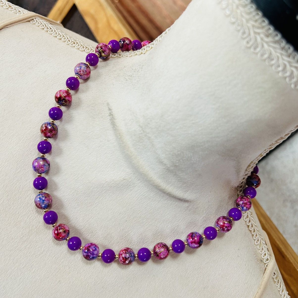 Handmade Handcrafted fuchsia art glass bead necklace Size ONE SIZE - 1 Thumbnail