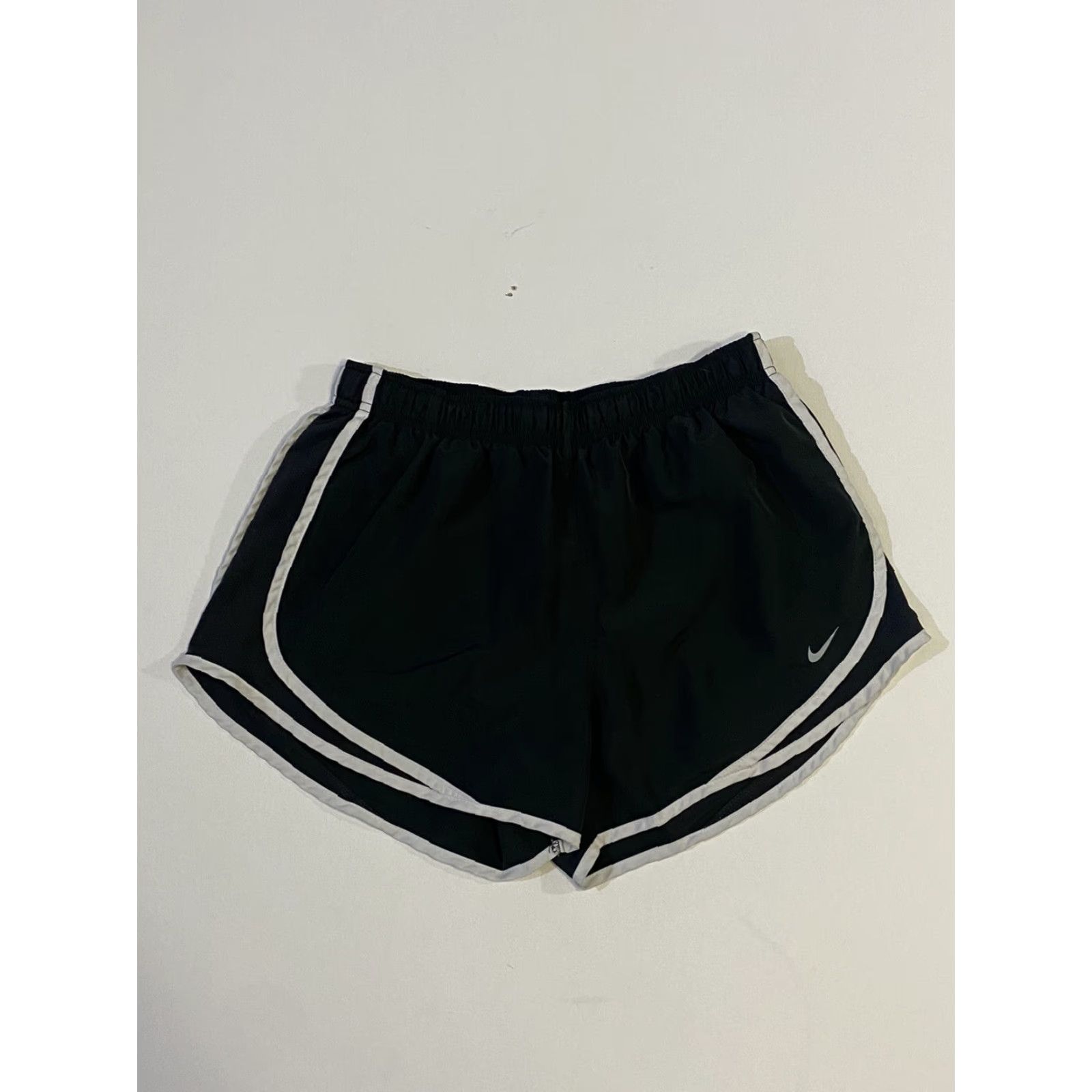 Nike **Nike Dri Fit Running Shorts Womens Gray Lightweight Large** User: **Nike Dri Fit Running Shorts Women's Gray Lightweight Large** Size 36" / US 14 / IT 50 - 2 Thumbnail