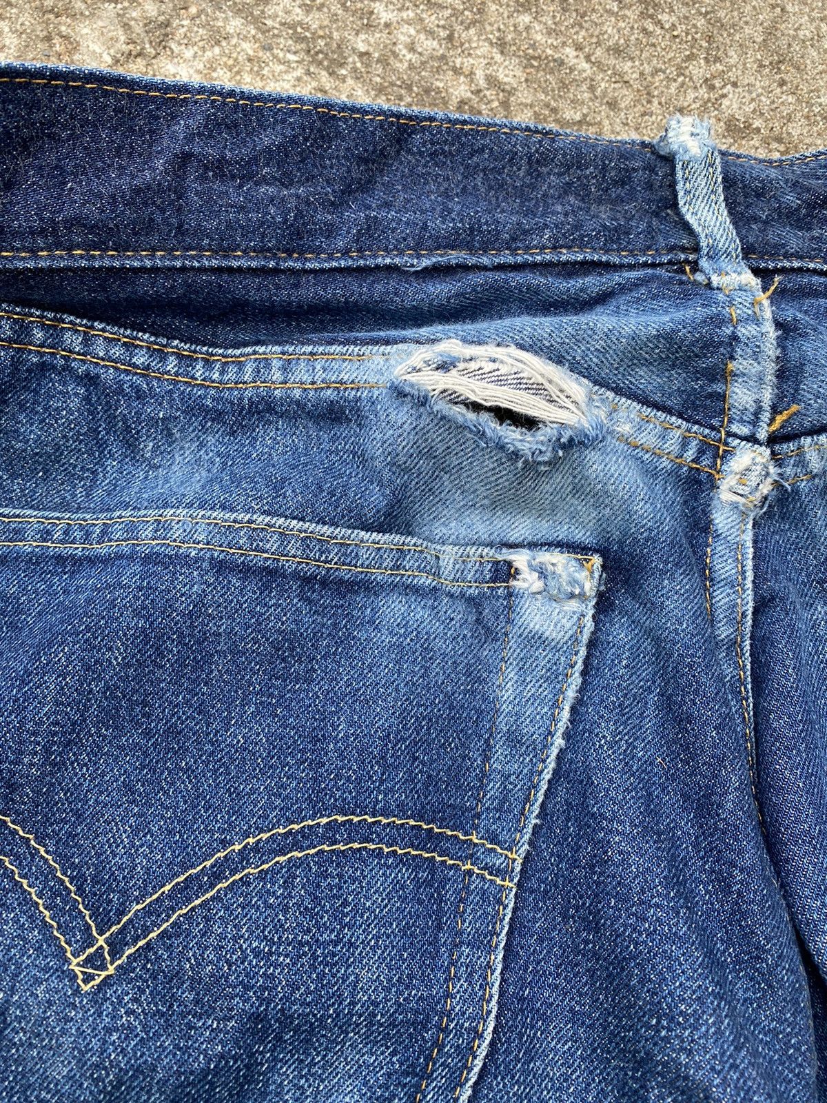 Levi's Vintage Clothing Levis 501XX Big E Made in Turkey Size US 31 - 10 Thumbnail