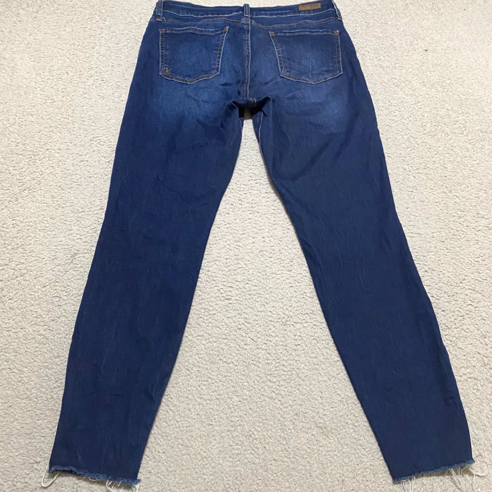 Vintage KUT from the Kloth Jeans Womens 8 Blue Denim Dark Wash Skinny High Rise Button Zip Size 30" / US 8 / IT 44 - 2 Thumbnail