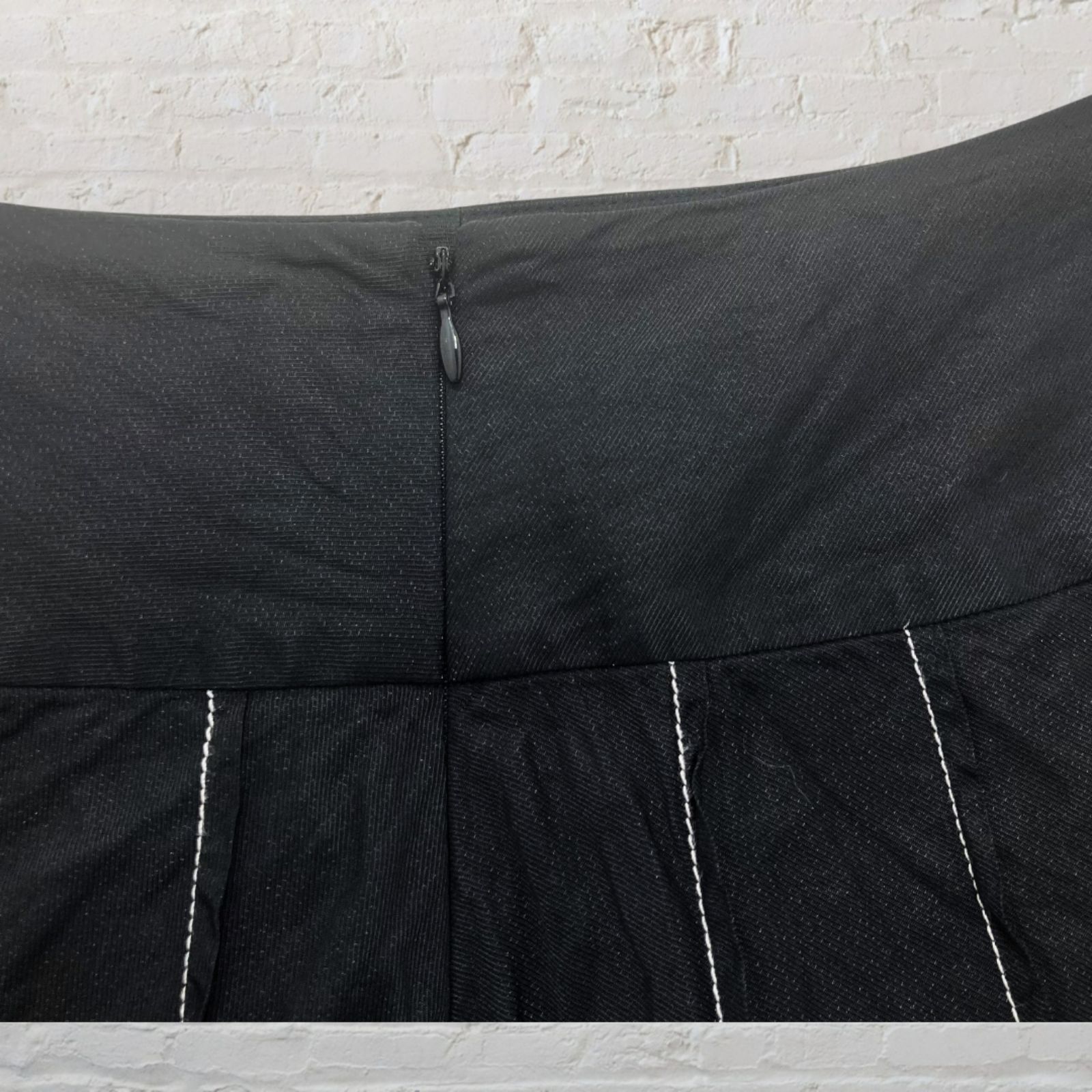 Emanuel Ungaro Emanuel Ungaro Black Flared Skirt - Size 6 Size 28" / US 6 / IT 42 - 6 Thumbnail