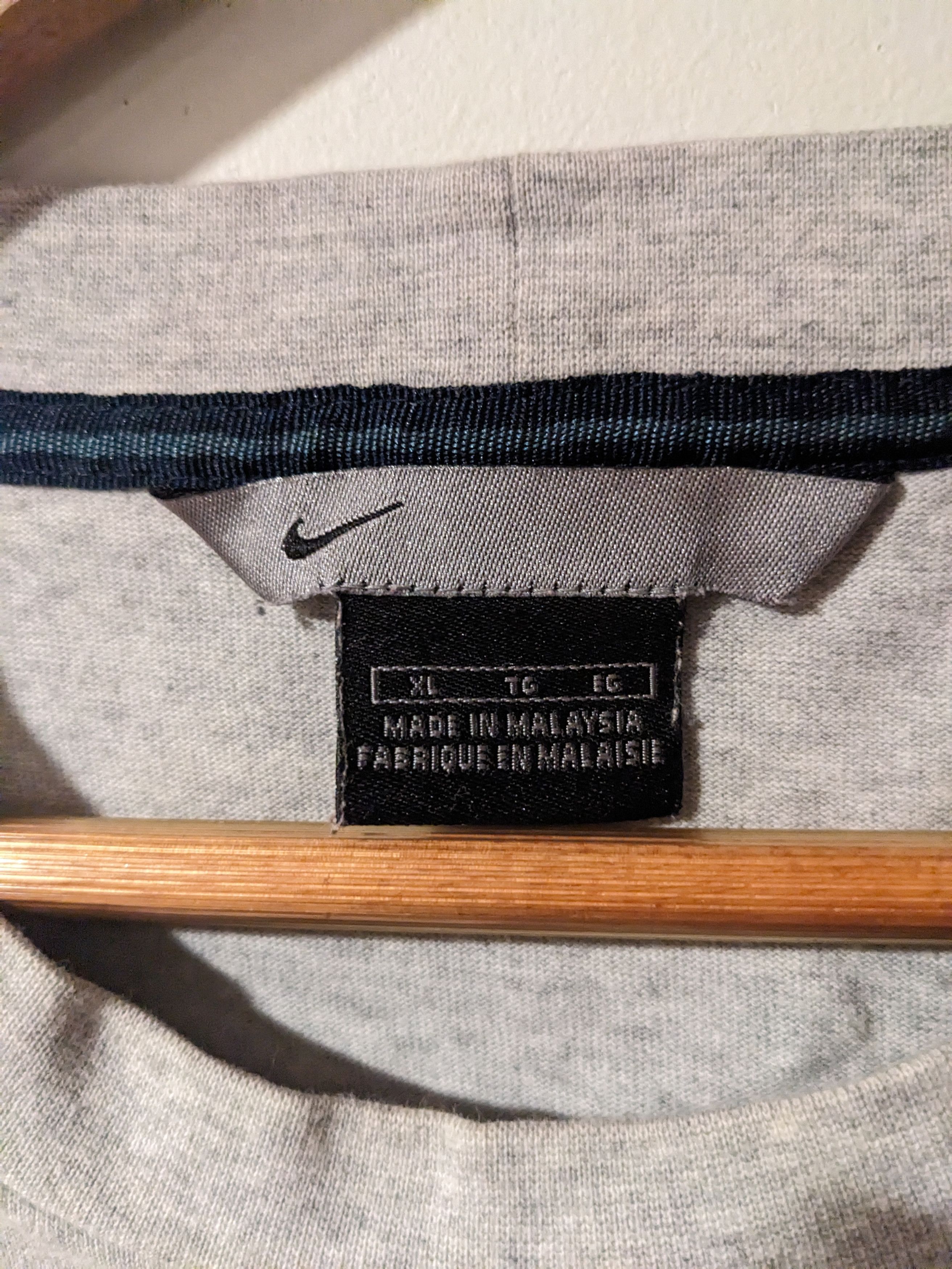 Nike × Vintage Vintage Y2K Nike Spell Out Mini Swoosh Long Sleeve T-shirt Size US XL / EU 56 / 4 - 3 Thumbnail