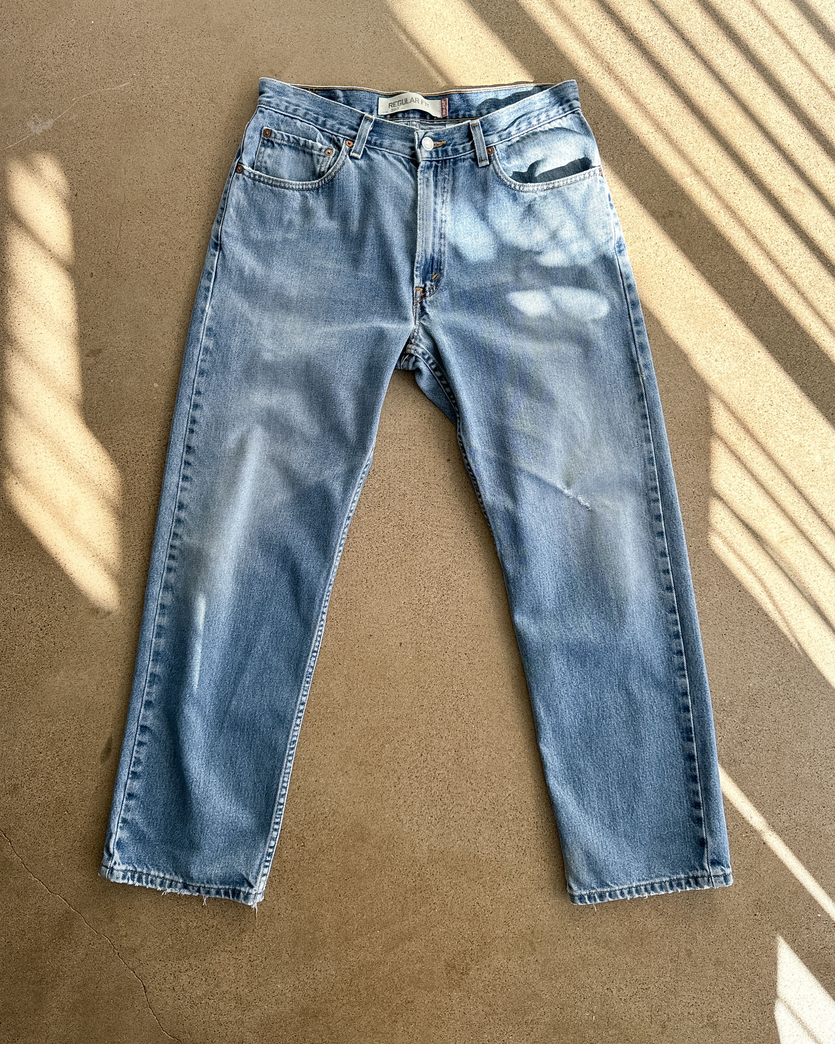 Vintage Levi's 505 Jeans Y2K Straight Leg Mens 33 Distressed