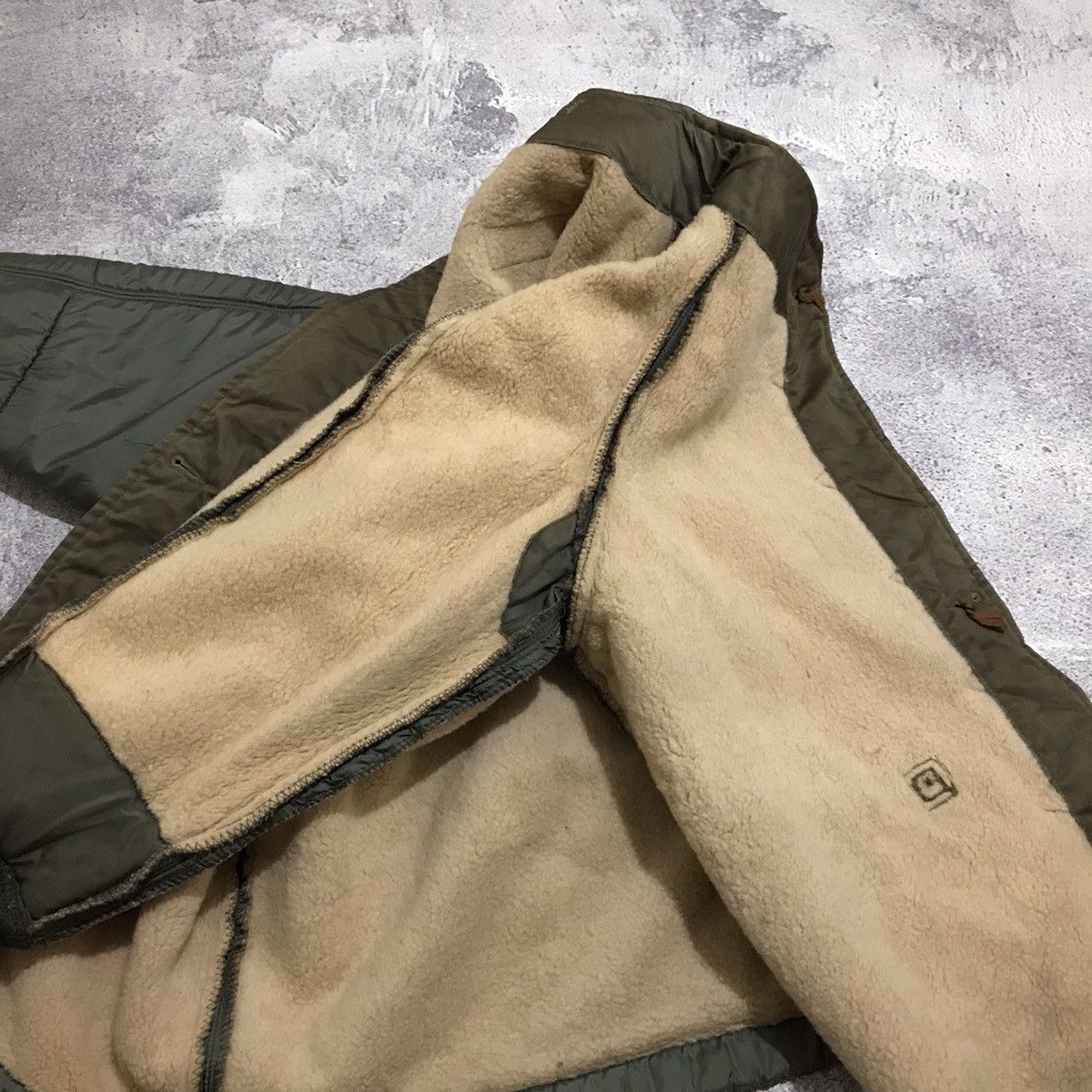 Vintage Vintage 60s USAF OG-107 Coat Liner / MEDIUM Size US M / EU 48-50 / 2 - 5 Thumbnail